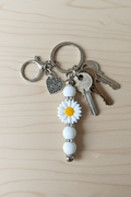 Mom Daisy Keychain